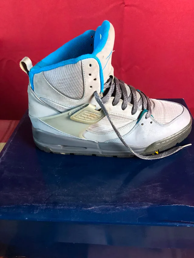 Air Jordan Flight 45 Trek - Wolf Grey/University Blue image indicator(6)