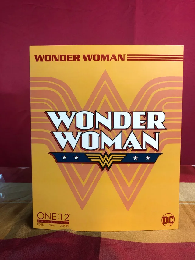 Mezco Wonder Woman (Custom) image indicator(8)