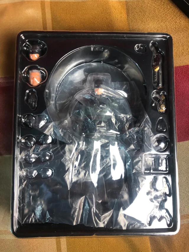 Mezco Ultimate Batman (Custom) image indicator(7)