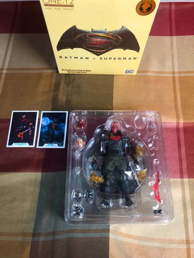 Mezco Red Hood (Custom) image indicator(7)