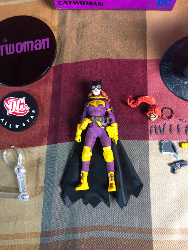 Mezco Batgirl with Batcycle (Custom) image indicator(7)