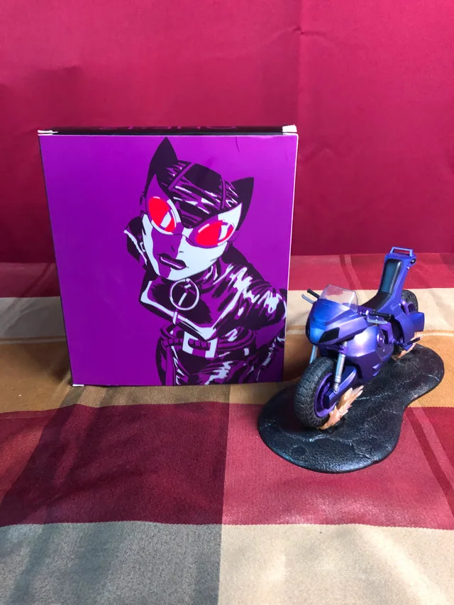 Mezco Batgirl with Batcycle (Custom) image indicator(10)