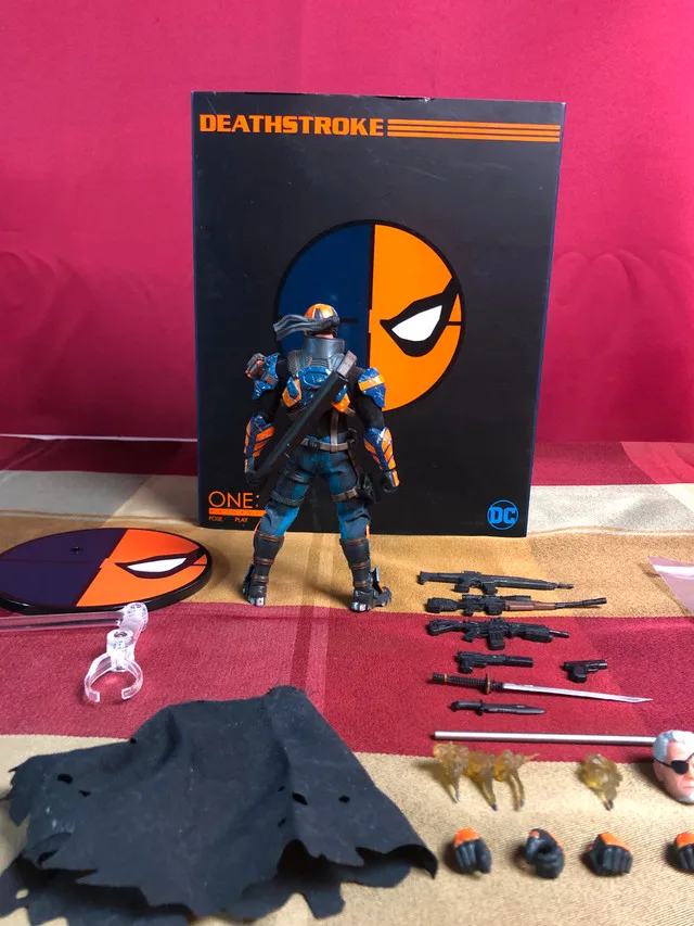 Mezco Death Stroke (modified with extras) image indicator(4)