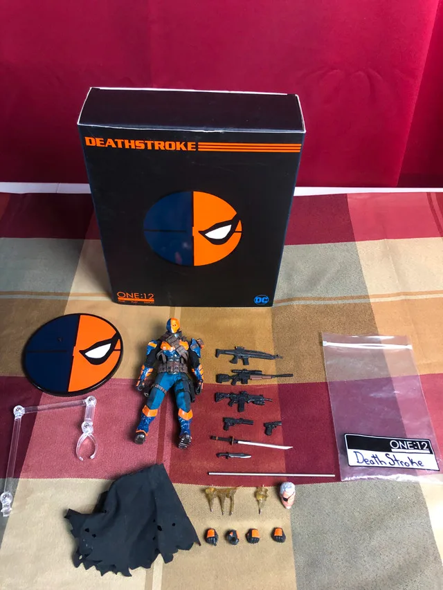 Mezco Death Stroke (modified with extras) image indicator(6)