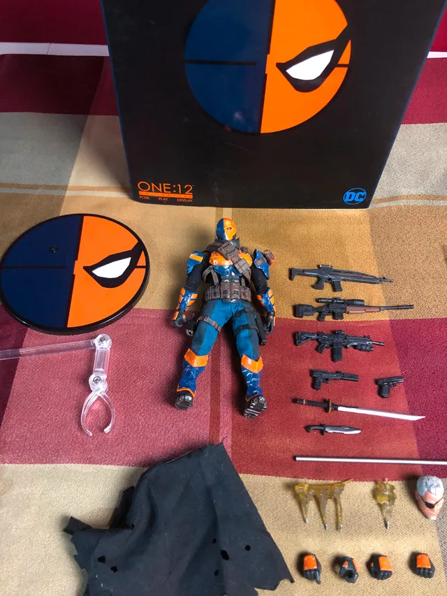 Mezco Death Stroke (modified with extras) image indicator(8)