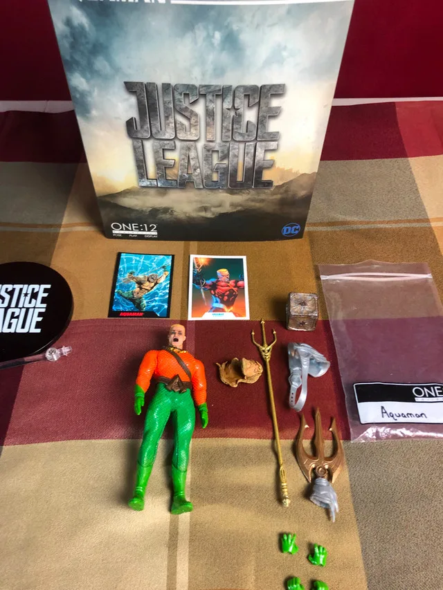Mezco Aquaman Custom image indicator(10)