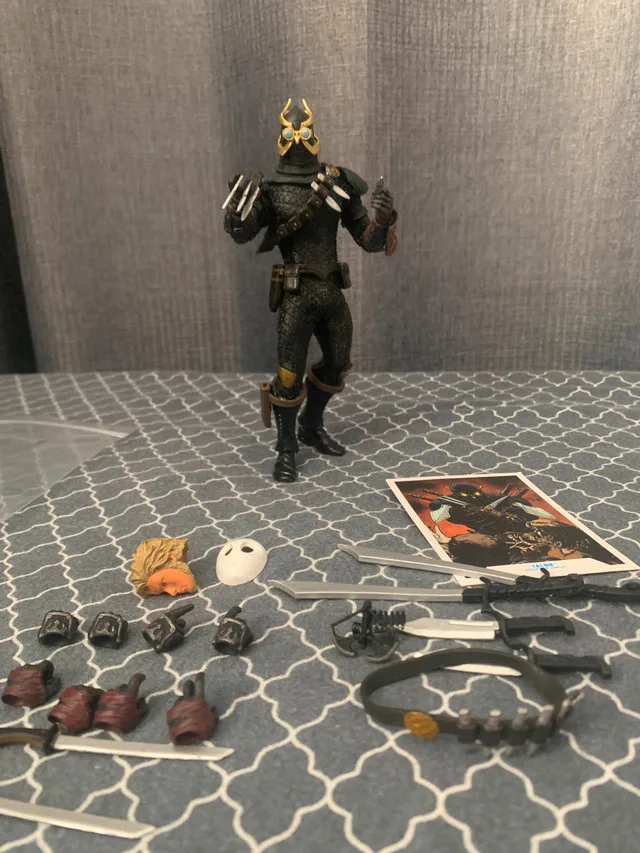 Mezco Talon (Custom) image indicator(2)