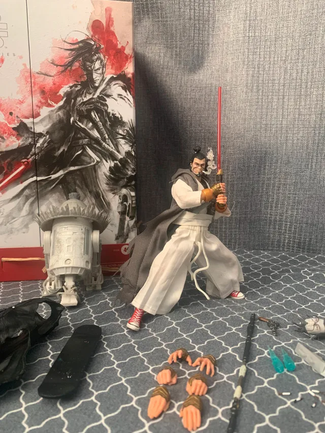 Mezco Star Wars 'The Ronin' Custom thumbnail