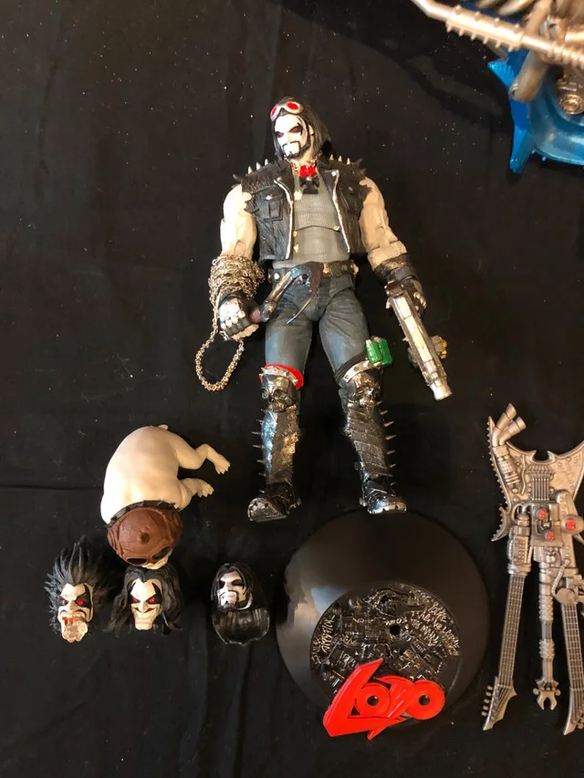 Mcfarlane Lobo with Dawg and Motorcycle (custom) image indicator(7)