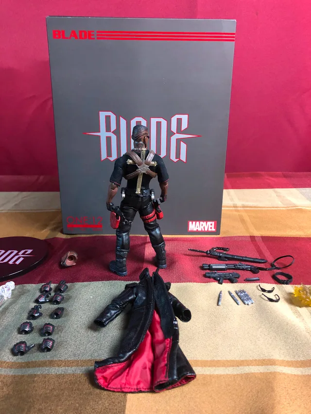 Mezco Blade with Unfinished Bike image indicator(9)