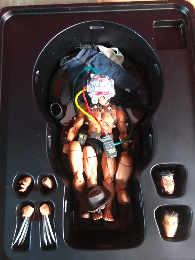 Mezco Weapon X Wolverine (custom) image indicator(5)