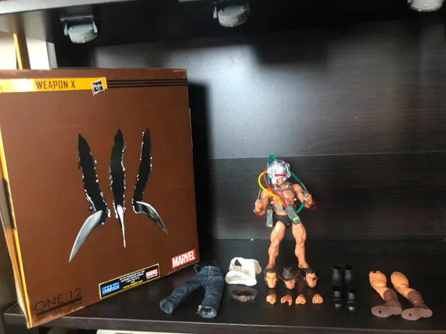 Mezco Weapon X Wolverine (custom) image indicator(9)