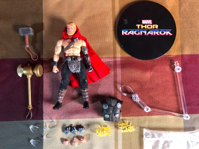 Mezco Unworthy Thor (custom) image indicator(2)