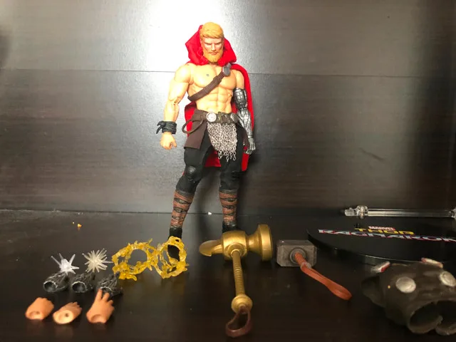 Mezco Unworthy Thor (custom) image indicator(3)