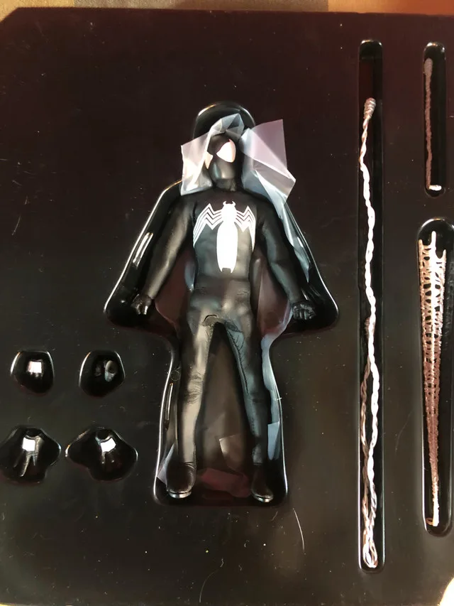 Mezco Symbiote Spider-Man image indicator(4)
