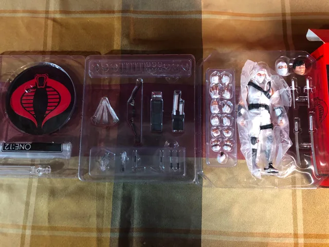 Mezco Storm Shadow image indicator(7)