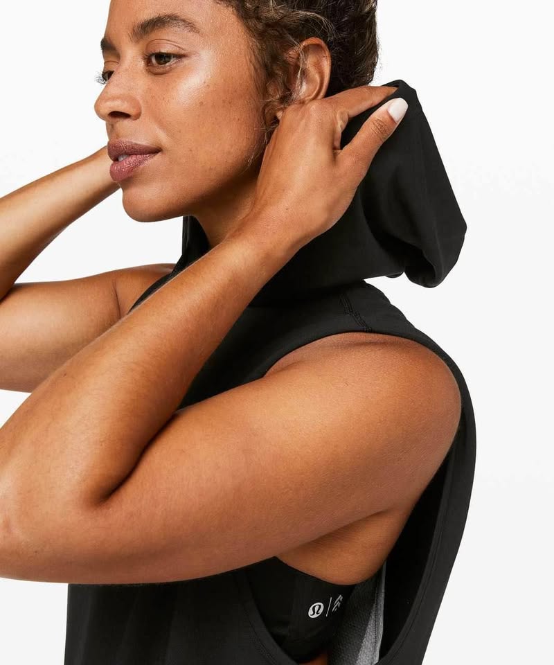 New lululemon Hoodie - Size 2 - photo 3
