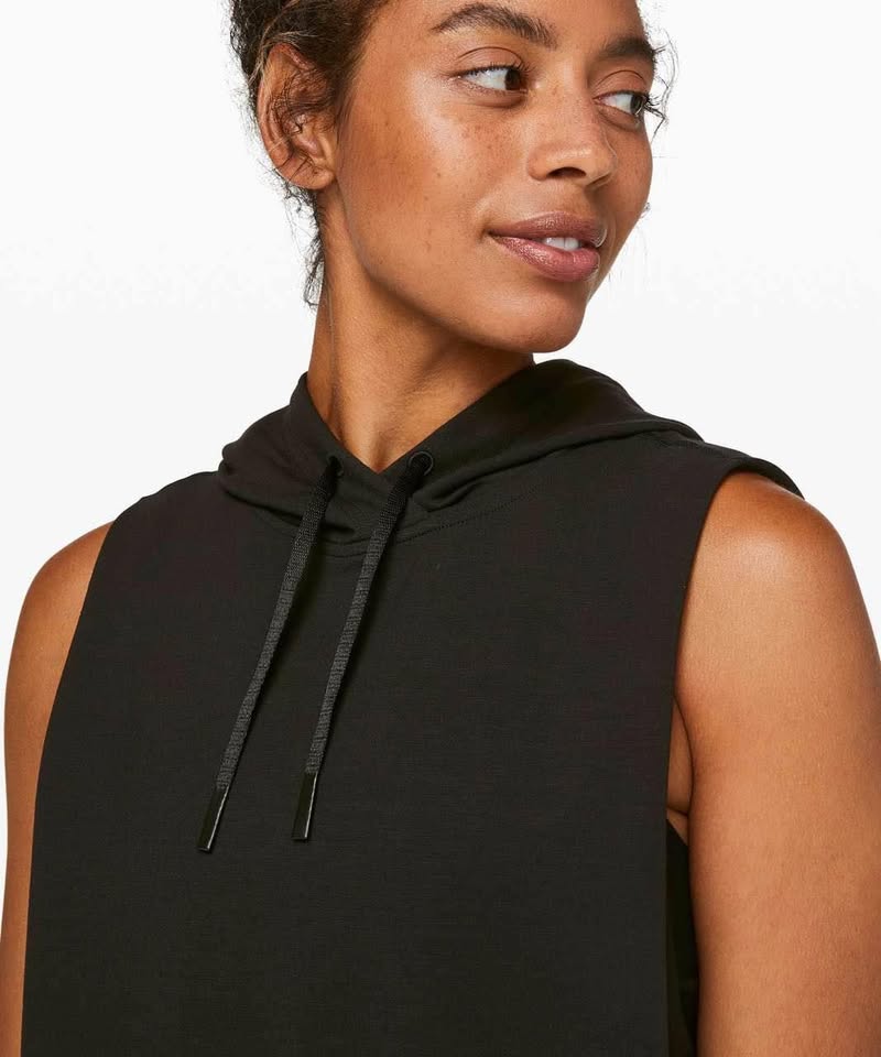 New lululemon Hoodie - Size 2 - photo 4