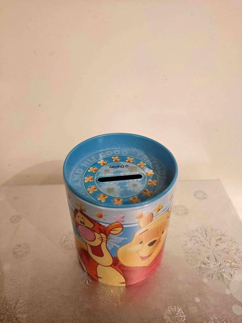 Winnie the Pooh & Tigger piggy bank thumbnail