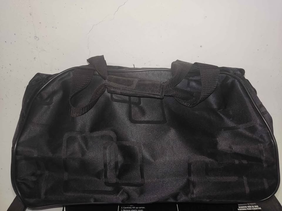 American Tourister Carry on luggage - photo 2