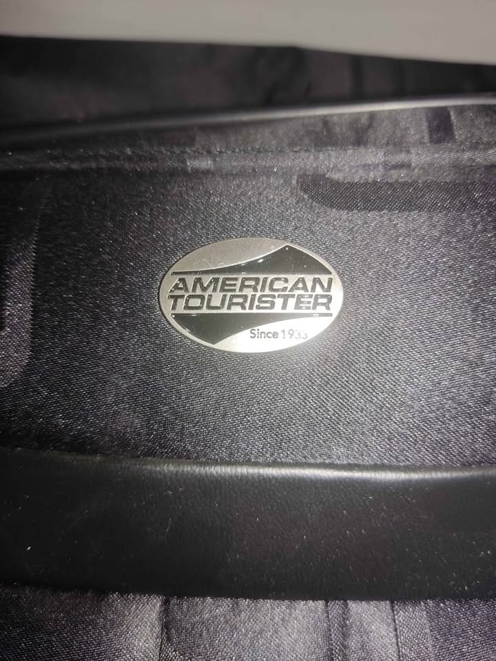 American Tourister Carry on luggage - photo 5