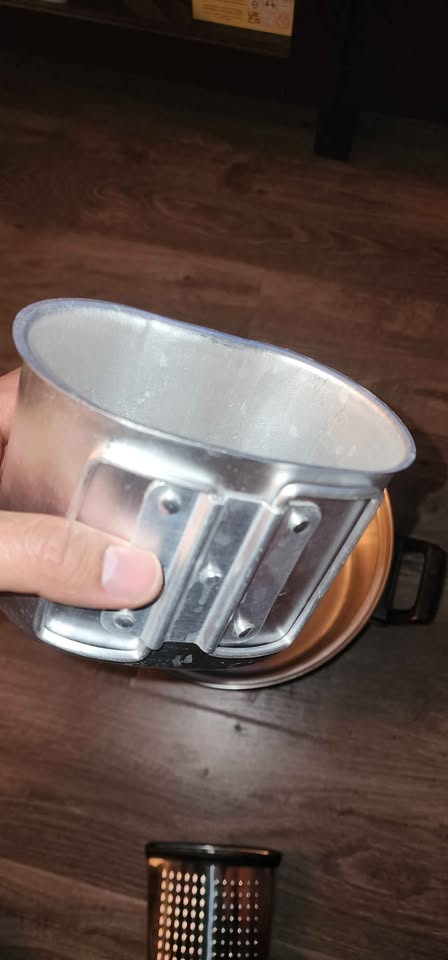 Stainless pot, metal Rasp grater, stainless cup - photo 3