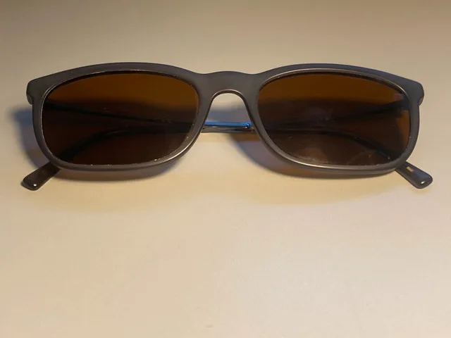 Burberry Frames image indicator(2)