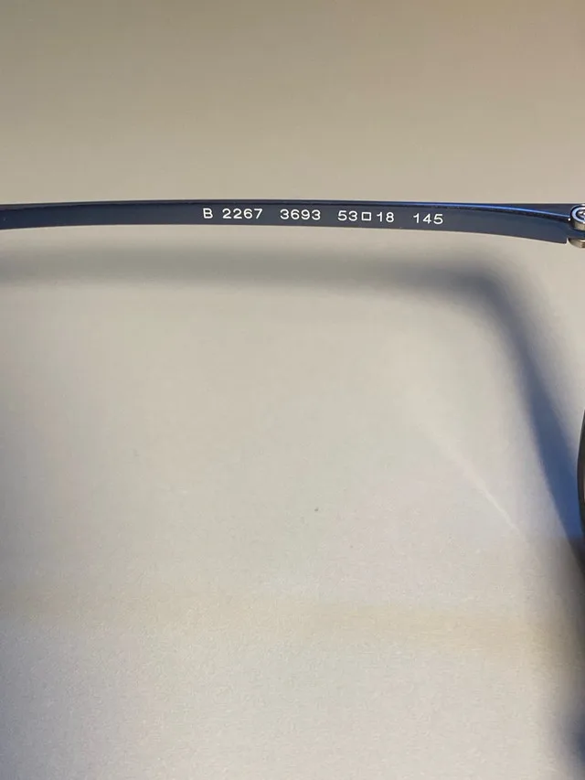 Burberry Frames image indicator(4)