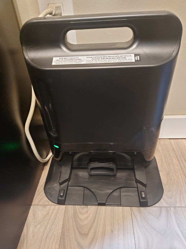 Shark IQ Robot Self-Empty Robot Vacuum - Black - photo 2