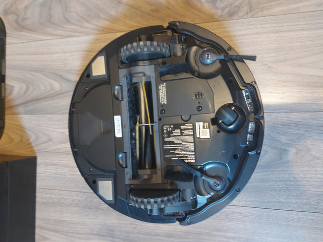 Shark IQ Robot Self-Empty Robot Vacuum - Black - photo 3