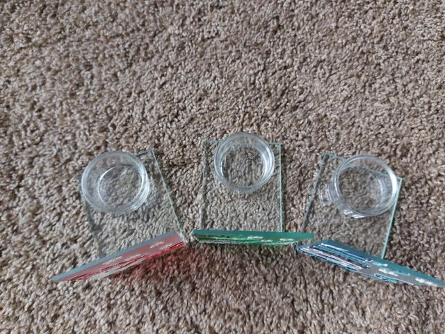 Winter Snow Collection by Avon - Tealight Holders image indicator(2)