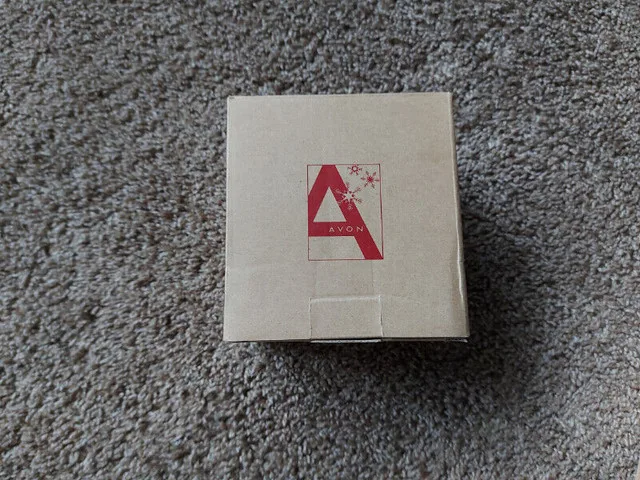 Winter Snow Collection by Avon - Tealight Holders image indicator(6)