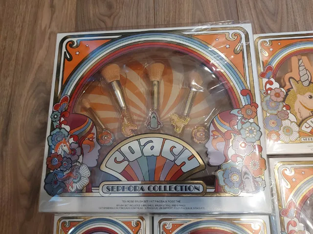 COACH x Sephora Makeup & Brush Collection image indicator(2)