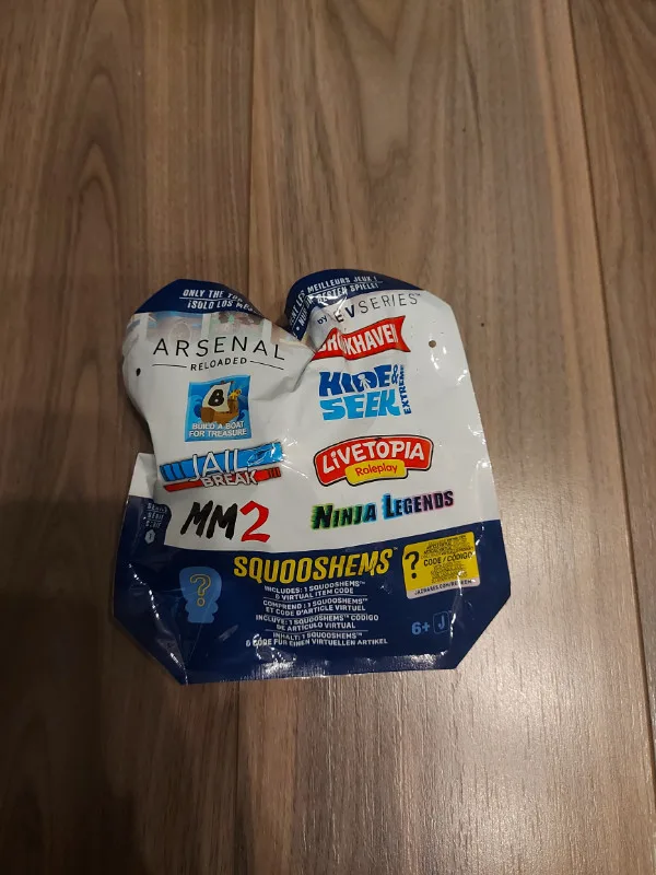 Roblox & Squishville Blind Bags - Sealed image indicator(4)