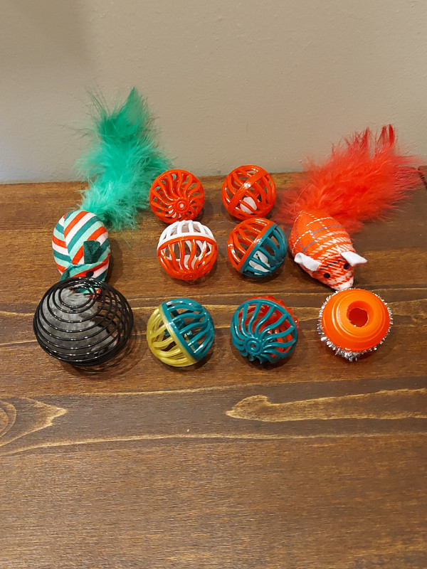 Cat/Kitten Toy Bundle #3 - photo 2