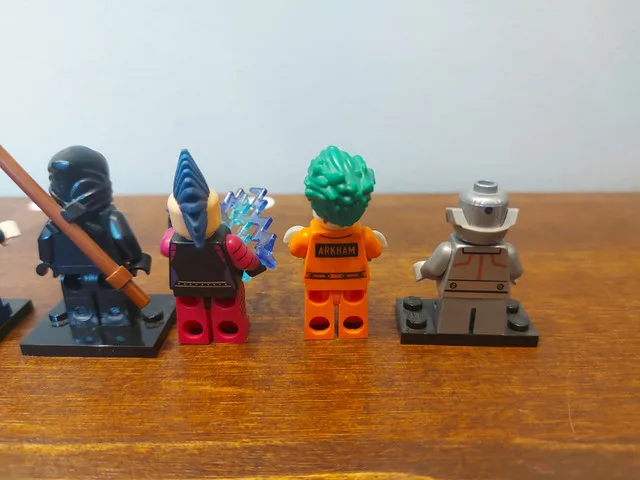 Lego Mini Figures Bundle - Will Sell Individually image indicator(5)
