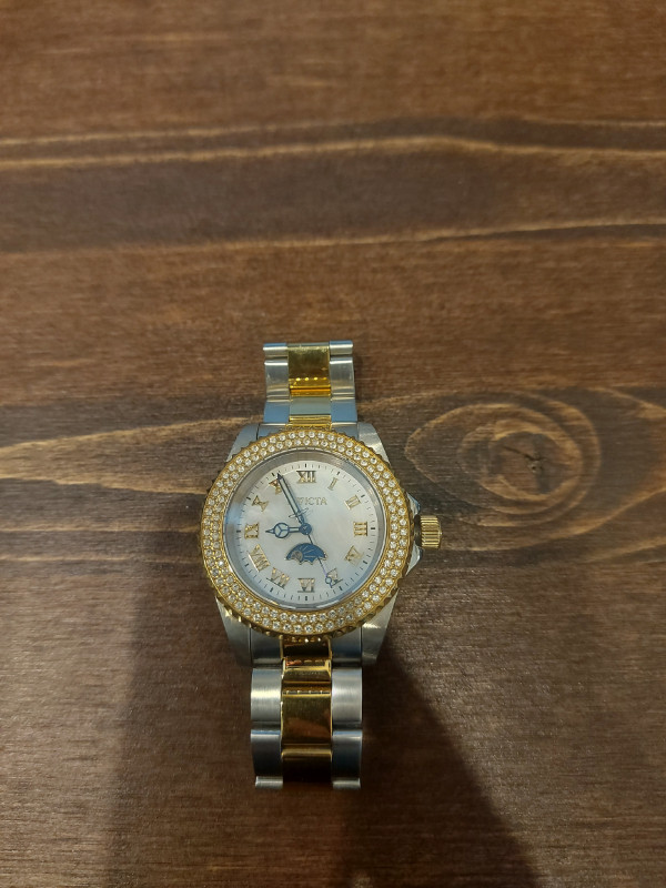 Invicta Sea Base Unisex Watch - Mother of Pearl Dial - photo 2