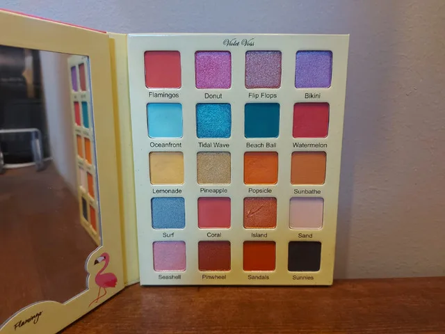Violet Voss Makeup Palettes - Priced Per Each image indicator(5)