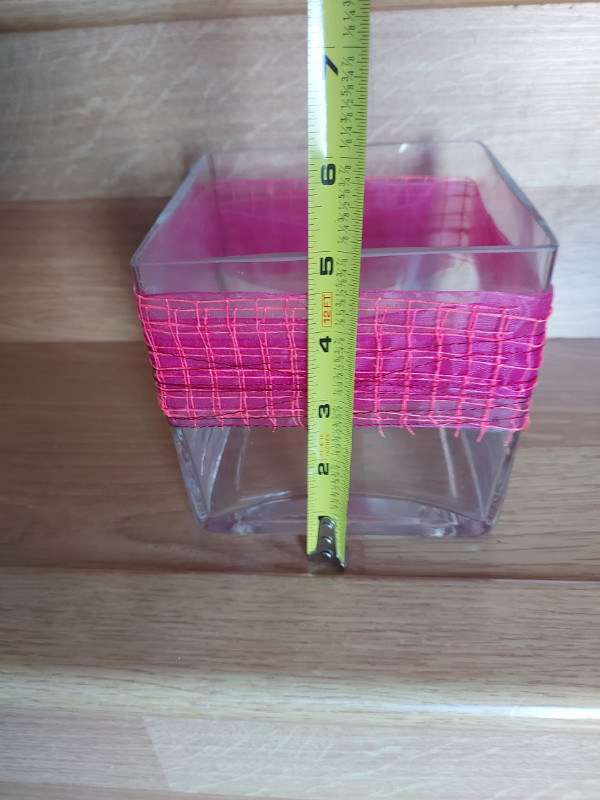 Thick Square Glass Vase w/ Ribbon - photo 4