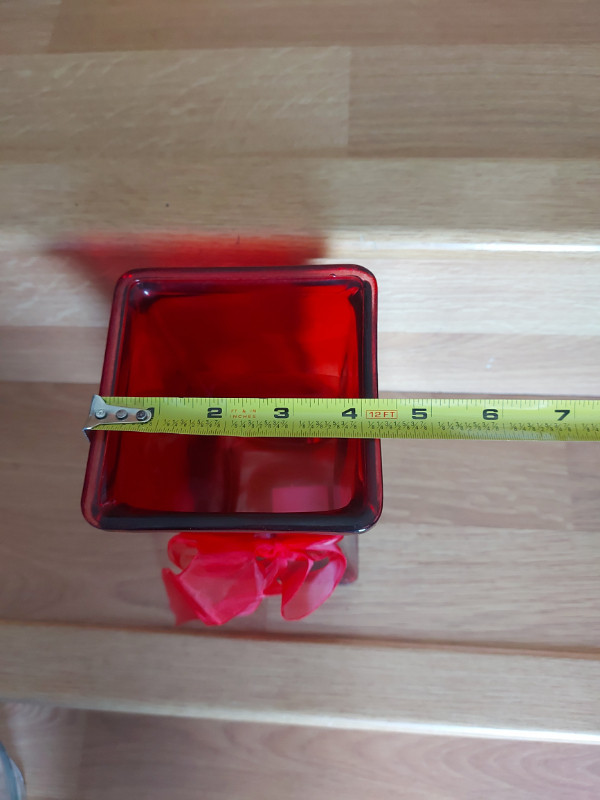 Thick Red Glass Vase with Ribbon - photo 3