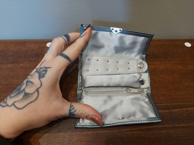 Makeup Brush Roll OR Travel Jewelry Pouch - photo 4