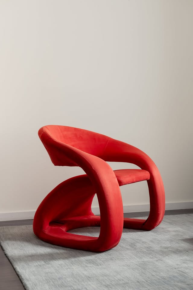 Red Microsuede Jaymar Tongue Armchair - photo 2