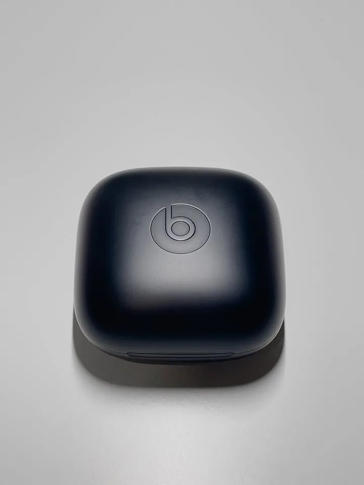 Powerbeats Pro - Black image indicator(2)