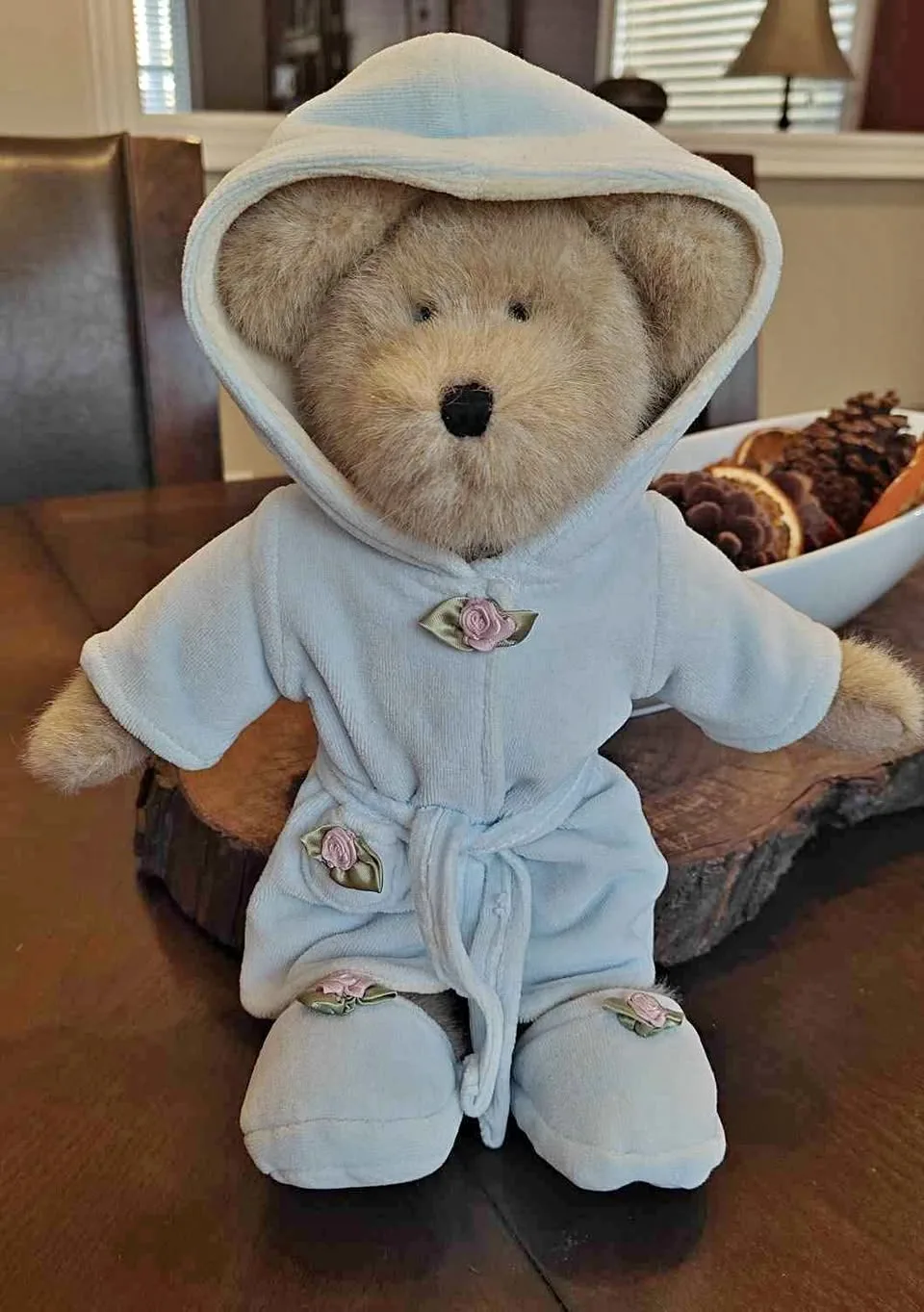 Boyds Bears Roberta 912665 Plush Bear Blue Eyes And Robe B87 C