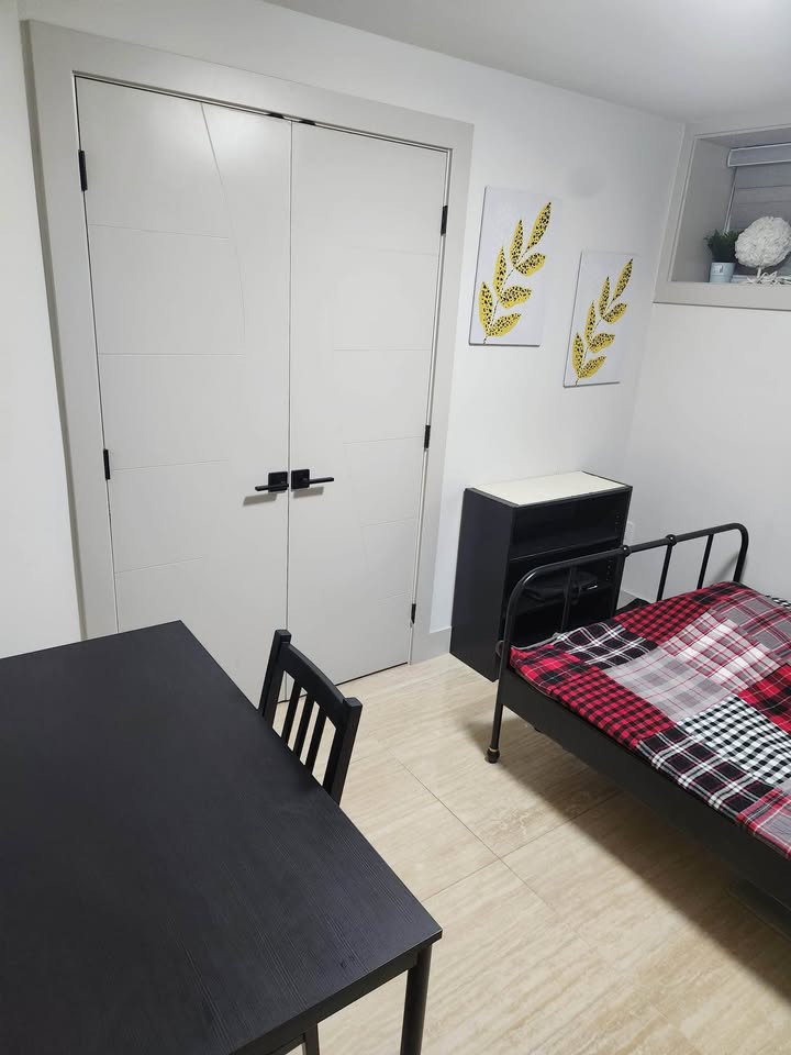 Private room for rent - photo 2