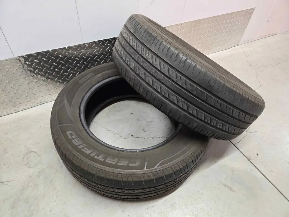 Two used tires- 225/65R17 image indicator(7)