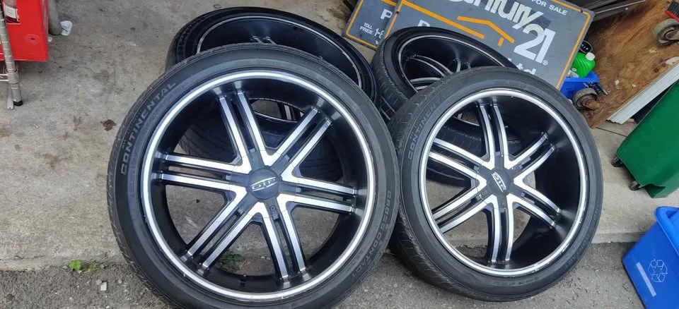 22 inch DIP Rims with tires image indicator(2)