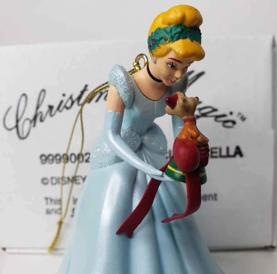 New Disney Cinerella Christmas Magic tree Ornament - photo 2