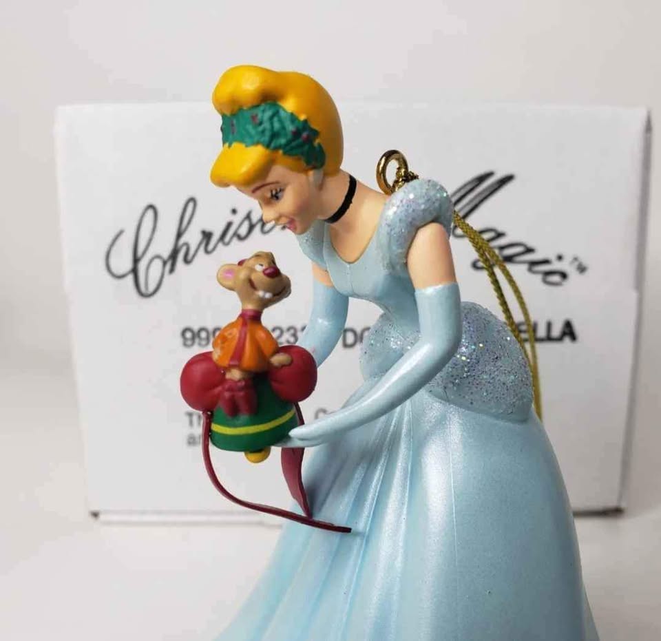 New Disney Cinerella Christmas Magic tree Ornament - photo 3
