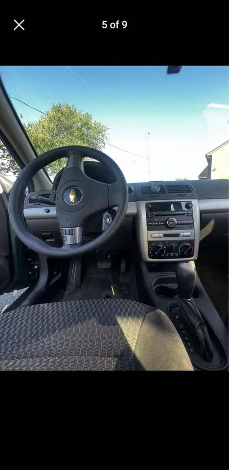 2010 Chevrolet Cobalt image indicator(5)